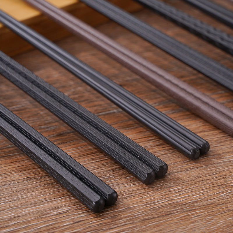 Japanese-Style Alloy Non-Slip Pointed Chopsticks - Heat-Resistant, Mold-Proof & Dishwasher Safe, Ideal for Home, Sushi Restaurants & Commercial Use